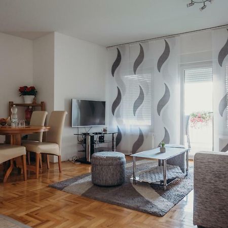Apartman "Joka" Ðakovo Екстериор снимка